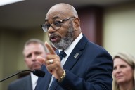 Top union leader says stop playing politics as GOP shutdown drags on