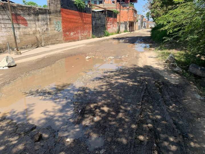 Calle Circunvalación de Bello Monte se encuentra en estado crítico