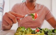 Promueven alimentación como base del bienestar