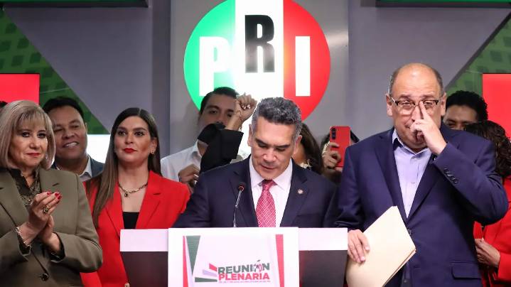 PRI perdió 17 gubernaturas durante alianza con el PAN