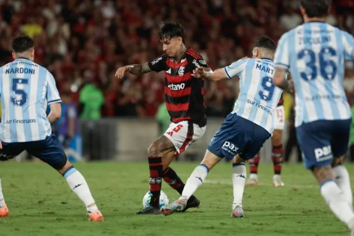 Erick Pulgar recibió lluvia de elogios tras triunfo de Flamengo sobre Racing en semis de la Libertadores