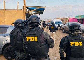 Fallece presunto líder del Tren de Aragua en Colombia tras caer de un edificio, según reportes.
