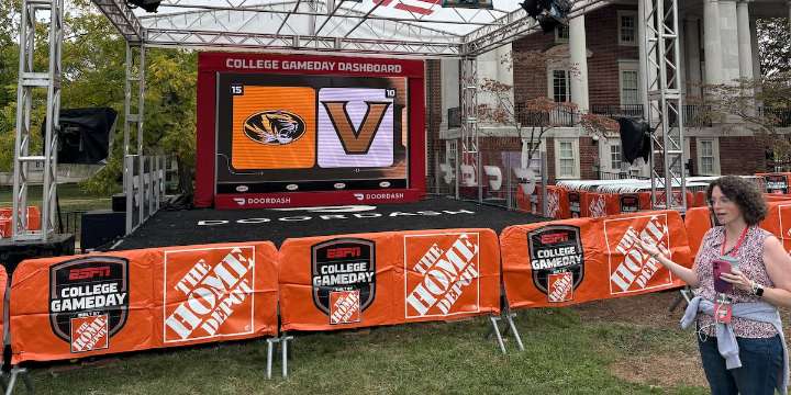 Know before you go: College Gameday schedule, parking, performances and more in Nashville