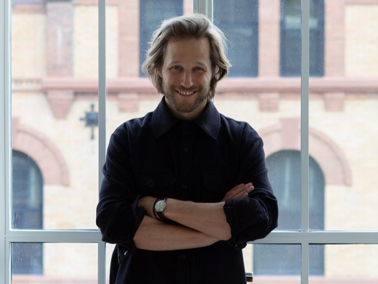 Nutrafol cofounder's anti-stress playbook: Couples therapy, better sleep, and daily exercise
