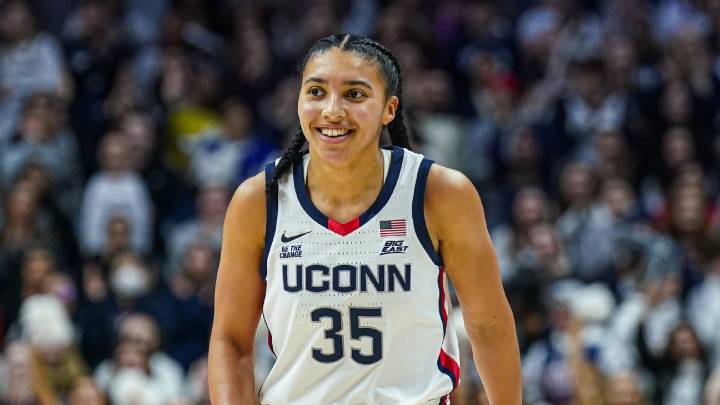 NCAA Women's Bracketology: 2026 women's college basketball projections