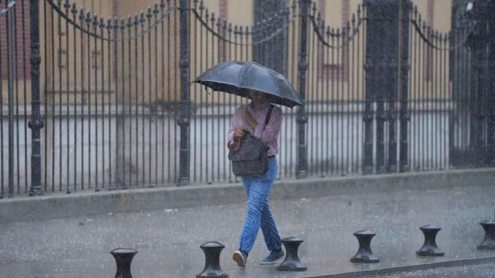 Estas son las horas a las que podría llover este viernes en Sevilla
