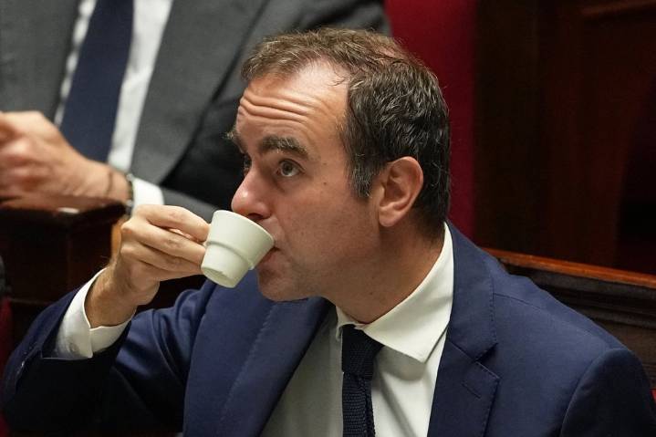 Embattled French PM Sébastien Lecornu survives no-confidence vote in Parliament – Winnipeg Free Press