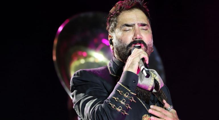 Saldo blanco en show de Alejandro Fernández por aniversario de la UACJ