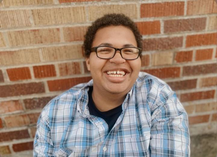 Teen who shot pregnant girlfriend, killed her brother dies of self