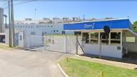 La multinacional Magnera cerró su producción y despidió a sus 140 operarios