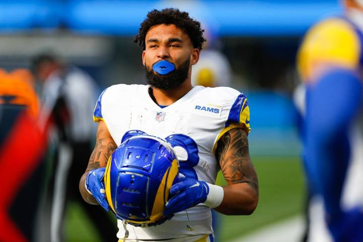 Who Should I Trade For or Trade Away? Michael Pittman, Tony Pollard, Kyren Williams, D'Andre Swift, Kyle Monangai, Tetairoa McMillan, Travis Etienne