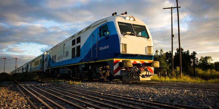 Cuánto sale y cómo comprar un pasaje de tren a Tucumán en octubre 2025