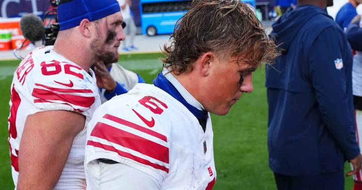 The New York Giants had a once-in-a-generation collapse. Here's how it happened.