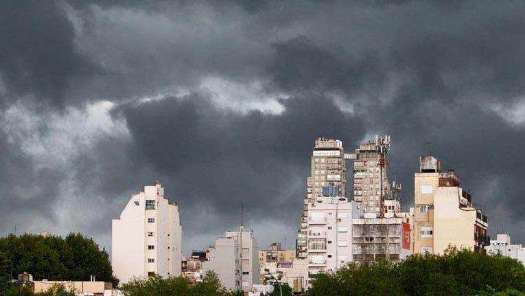 Alerta amarilla por tormentas esta noche y fuerte cambio del clima: fin de semana con lluvias