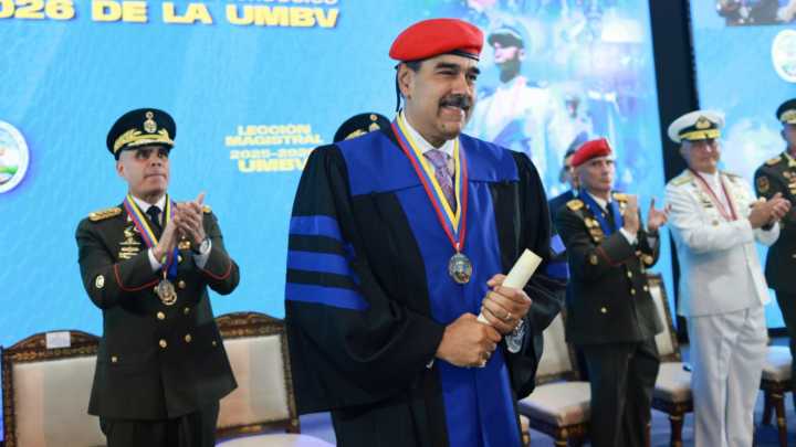 Presidente Maduro recibe Doctorado Honoris Causa en Defensa de la Nación
