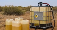 Aseguramiento histórico contra la red de huachicol: fuerzas federales decomisan más de 418,000 litros de combustible robado y desmantelan centros de almacenamiento clandestino en Nuevo León, Tamaulipa