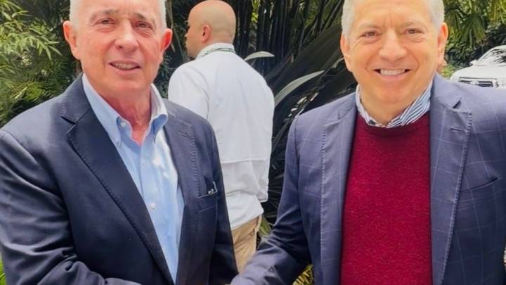 Nace una nueva coalición: terminó la cumbre entre Álvaro Uribe y César Gaviria