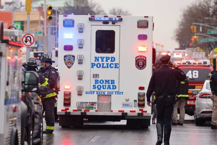Una explosión de gas provoca el derrumbe parcial de un edificio en Nueva York