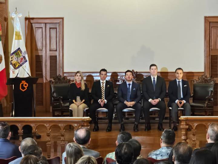 Es Nuevo León primer lugar en todo, con la nueva Constitución