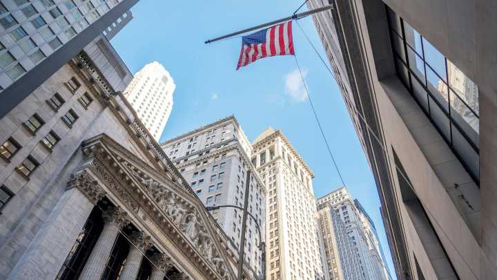 Tech leads market near records while DC’s shutdown stalls jobs data