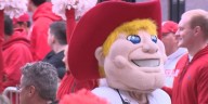 Huskers arrive at Memorial Stadium (10.25.2025)