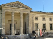 Encarcelada una mujer sospechosa del robo en el Museo de Historia Natural en París