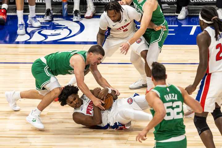 Pistons preach patience in solving early first