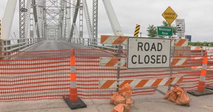 Black Hawk Bridge in Lansing closes ahead of demolition