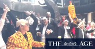 Sydney’s Pitt Street transforms into Pitbull Street for flash mob