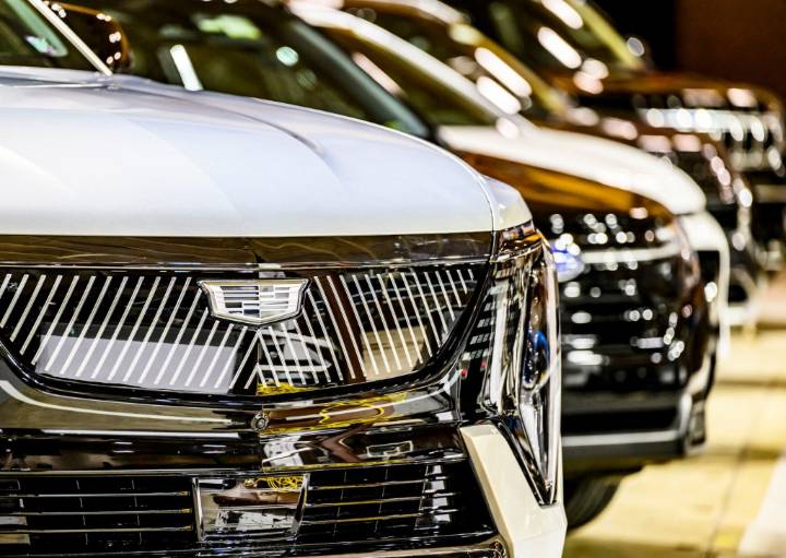 Average price for a new car surpasses $50,000 for first time