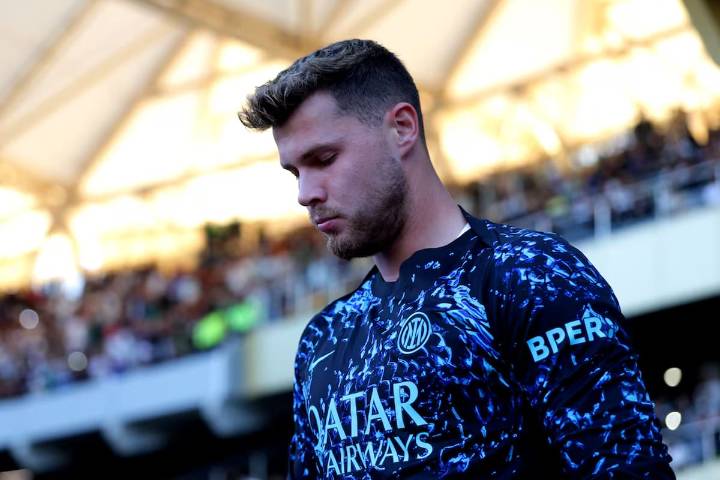 Accidente fatídico. Josep Martínez, arquero de Inter de Milán, atropelló y mató a un hombre en sillas de ruedas