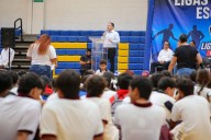 Realiza Dirección de Educación izamiento de bandera en el CBTIS 128