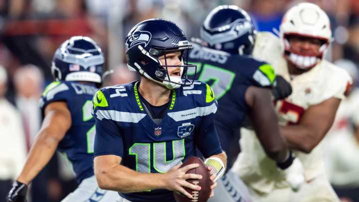 Who plays Monday Night Football tonight? Texans vs Seahawks channel