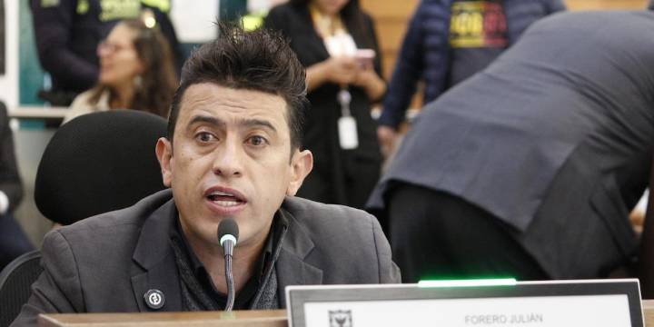 El concejal Julián Forero, conocido como ‘Fuchi’, fue suspendido e inhabilitado por 14 meses: la Procuraduría reveló los motivos