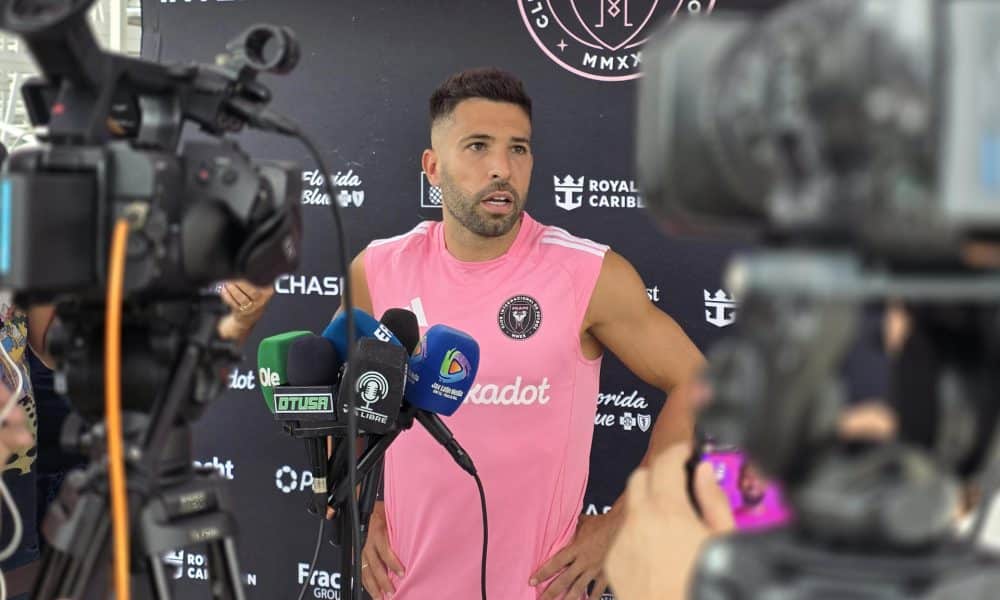 Jordi Alba dice que prefiere “dar un paso al lado” si no está al 100 %