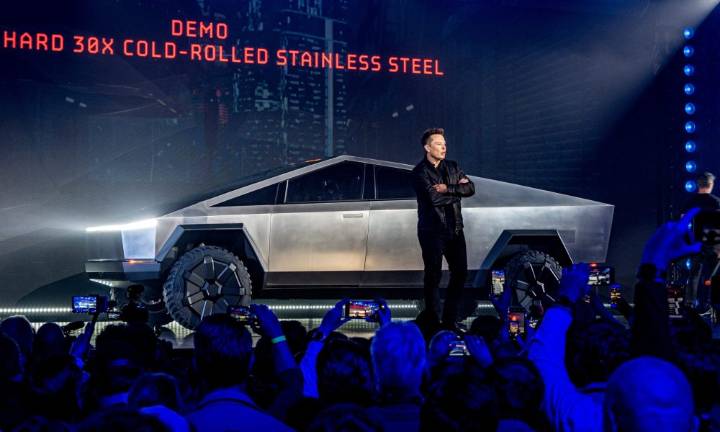 Tesla preps for a harsh potential reality if Musk comp vote doesn’t go to plan