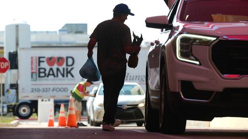 Esto debes saber sobre la ayuda alimentaria amenazada por el cierre del gobierno de Estados Unidos