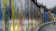 La East Side Gallery, la galería de arte más larga del mundo, cumple 35 años