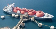 España gasta 900 millones en comprar gas a Putin en 2025: casi 10.000 desde que invadió Ucrania