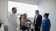Federico Achával recorrió el nuevo Centro Cardiovascular que ya comenzó a funcionar en el HCP