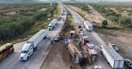 Decide juez penal dejar en prisión a choferes de Tufesa