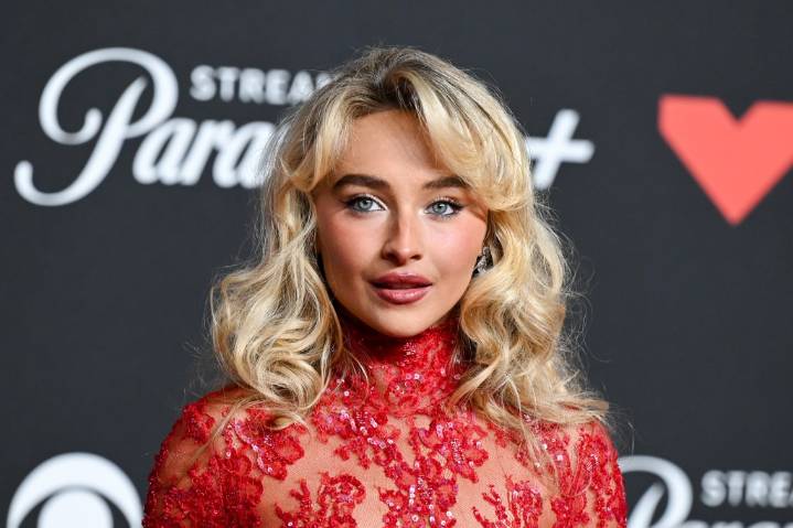 Sabrina Carpenter Gushes Over ‘Magical’ Grand Ole Opry Debut With Sheryl Crow: ‘I Am the Biggest Fan Ever’