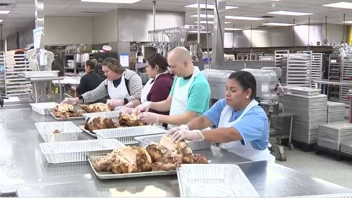 Raul Jimenez Thanksgiving Dinner prepares for record crowd amid growing community need