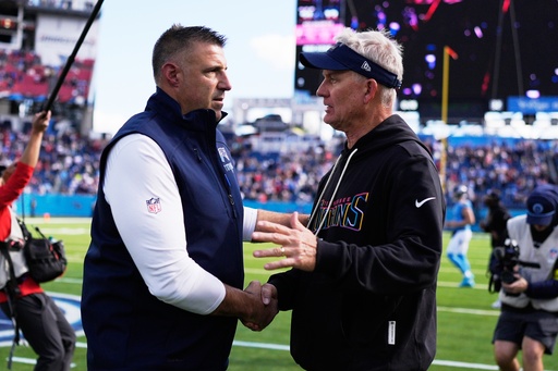 Patriots rout the Titans 31-13 in coach Mike Vrabel's return to Tennessee