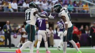 DeVonta Smith, Jalen Hurts have huge games as Eagles beat Vikings