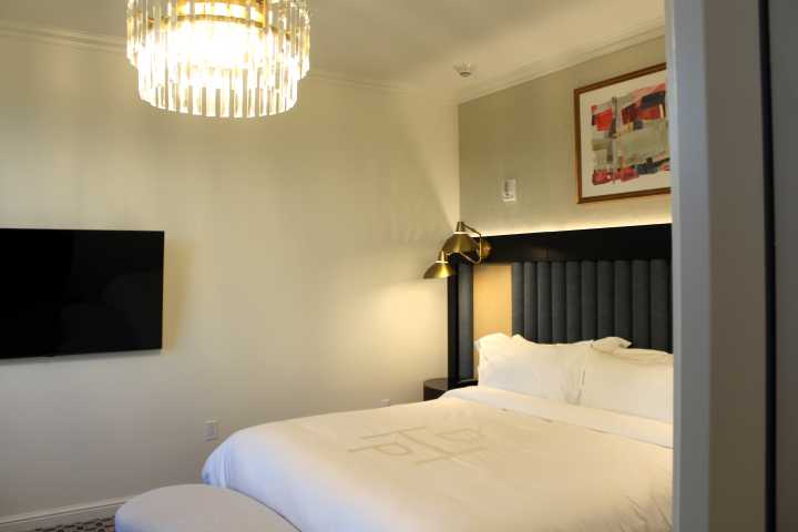 Hotel du Pont unveils new Signature Suites