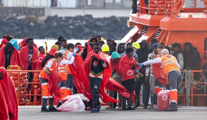 Canarias reprocha al Gobierno que “200 días después” del auto de TS han salido 161 menores migrantes de 1.300