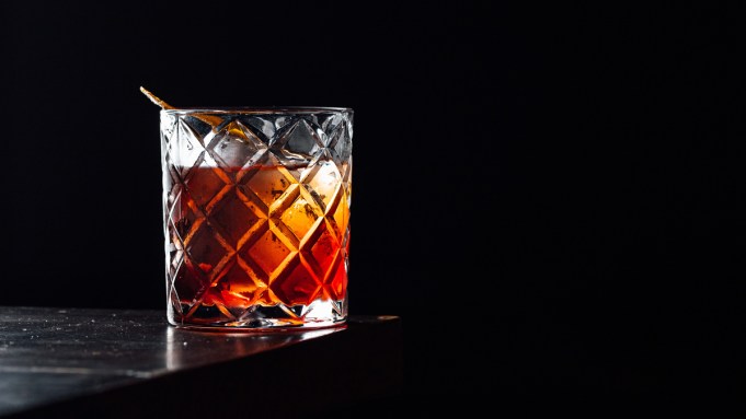 Best Remember the Alimony Recipe: How to Make a Negroni Cocktail Twist