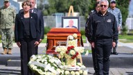 Rinden homenaje a mando estatal fallecido tras explosión en operativo