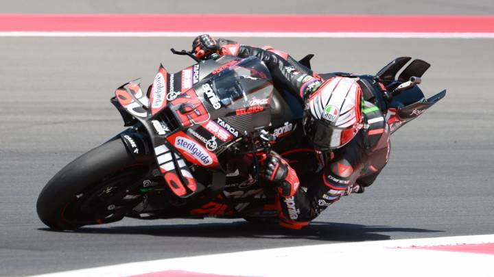 Bezzecchi se lleva una pole de récord en Indonesia y Márquez firma su peor clasificación del año